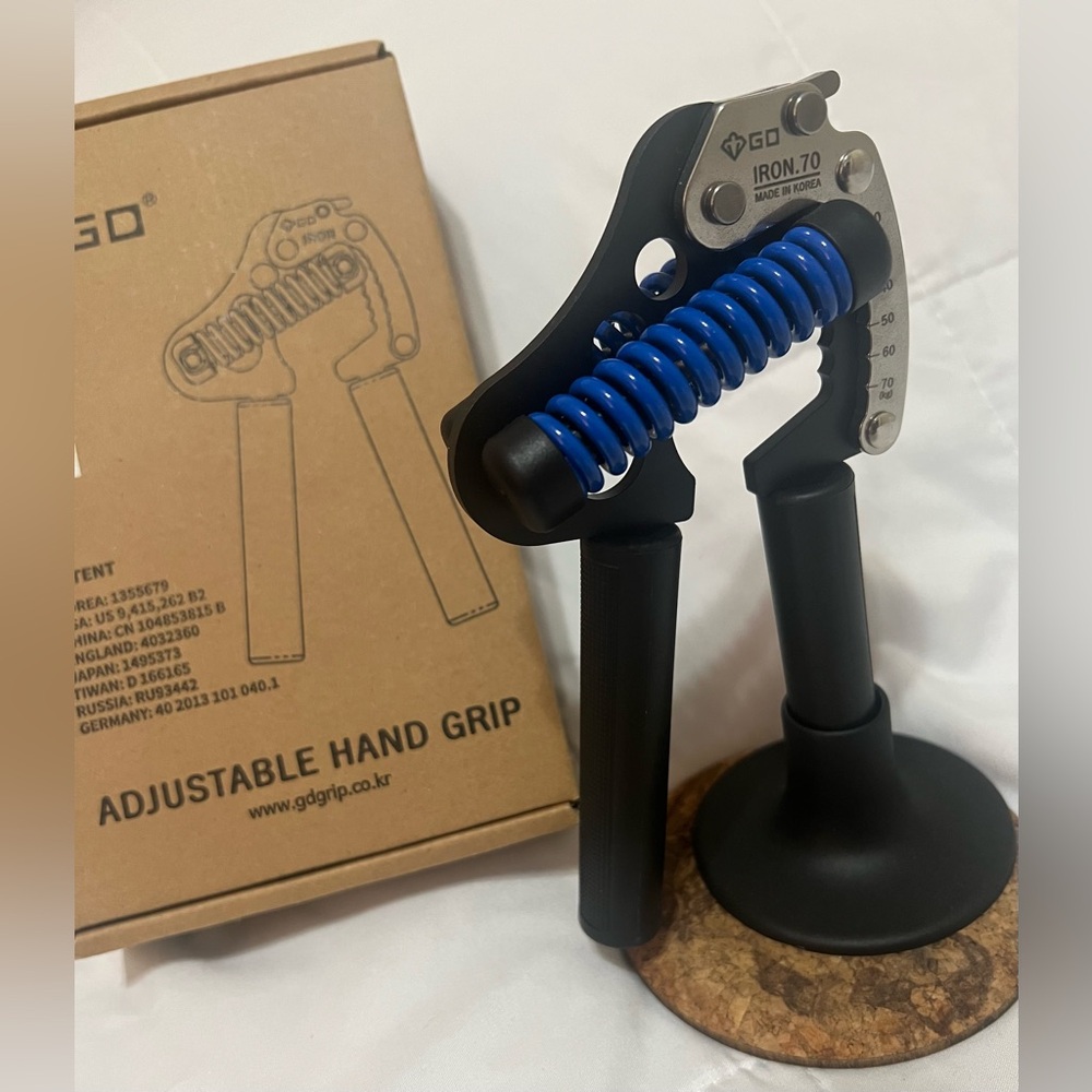 GD Adjustable Hand Grip with Blue Spring
